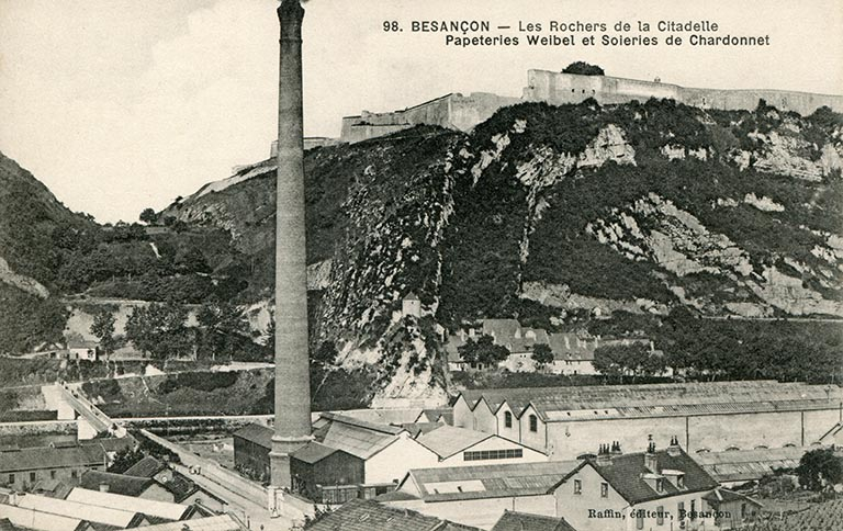98. Besançon - Les Rochers de la Citadelle, Papeteries Weibel et Soieries de Chardonnet, [entre 1892 et 1905]. © Région Bourgogne-Franche-Comté, Inventaire du patrimoine
