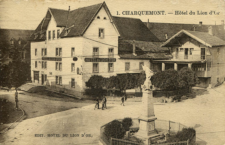 1. Charquemont. - Hôtel du Lion d'Or, 1931 ou 1932. © Région Bourgogne-Franche-Comté, Inventaire du patrimoine 1. Charquemont. - Hôtel du Lion d'Or, 1931 ou 1932. © Région Bourgogne-Franche-Comté, Inventaire du patrimoine