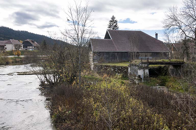 Vue d'ensemble depuis le nord-est. © Région Bourgogne-Franche-Comté, Inventaire du patrimoine