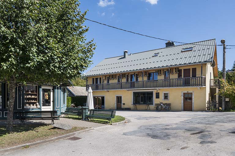 Atelier de fabrication vu de trois quarts droite. © Région Bourgogne-Franche-Comté, Inventaire du patrimoine