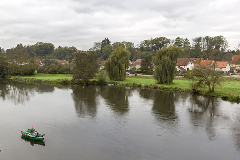 La Sâone à Port-sur-Saône. © Région Bourgogne-Franche-Comté, Inventaire du patrimoine La Sâone à Port-sur-Saône. © Région Bourgogne-Franche-Comté, Inventaire du patrimoine