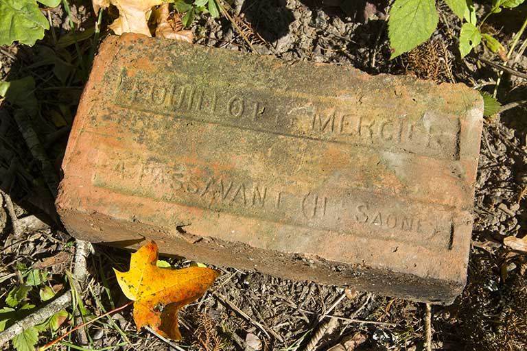 Brique pleine. © Région Bourgogne-Franche-Comté, Inventaire du patrimoine