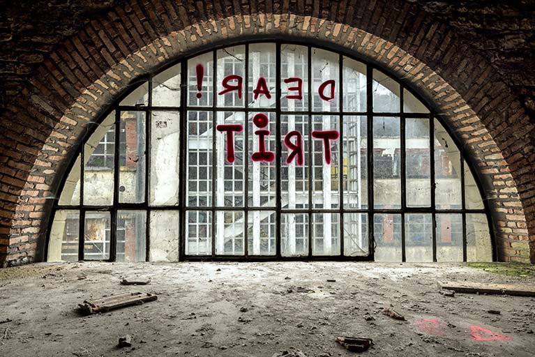 Etat en 2016. Usine A : baie en arc plein cintre à l'étage en surcroît de la chaufferie. © Région Bourgogne-Franche-Comté, Inventaire du patrimoine