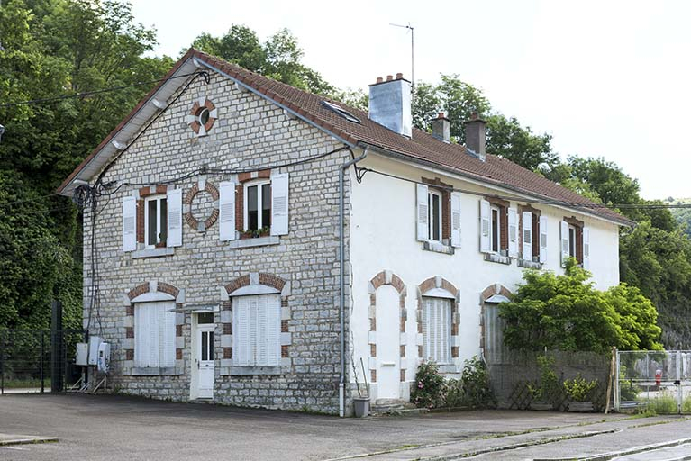 Etat en 2016. Usine B : logement, depuis la cour à l'ouest. © Région Bourgogne-Franche-Comté, Inventaire du patrimoine