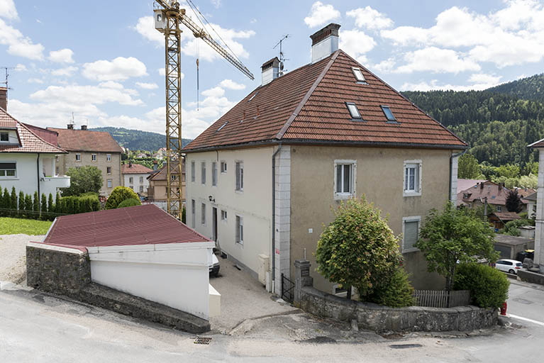 Façades postérieure et latérale gauche. © Région Bourgogne-Franche-Comté, Inventaire du patrimoine