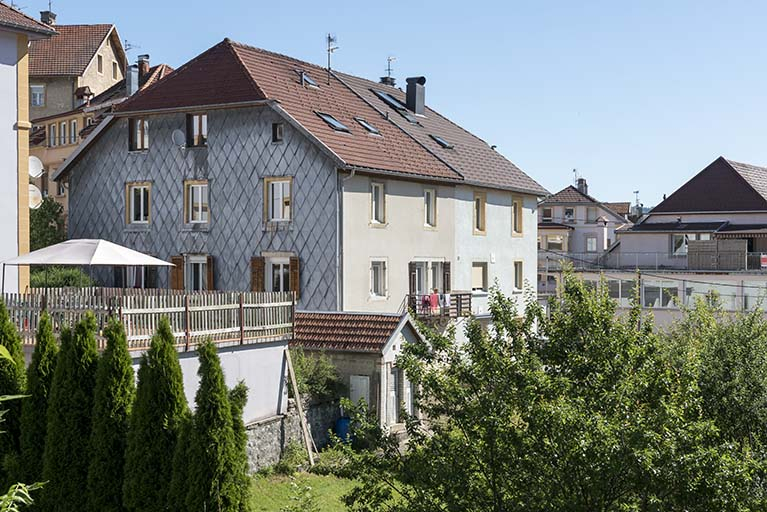Façades postérieure et latérale droite. © Région Bourgogne-Franche-Comté, Inventaire du patrimoine Façades postérieure et latérale droite. © Région Bourgogne-Franche-Comté, Inventaire du patrimoine