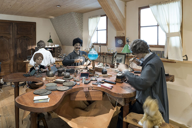 Musée : troisième salle. Reconstitution d'un atelier d'horlogerie à domicile. © Région Bourgogne-Franche-Comté, Inventaire du patrimoine Musée : troisième salle. Reconstitution d'un atelier d'horlogerie à domicile. © Région Bourgogne-Franche-Comté, Inventaire du patrimoine