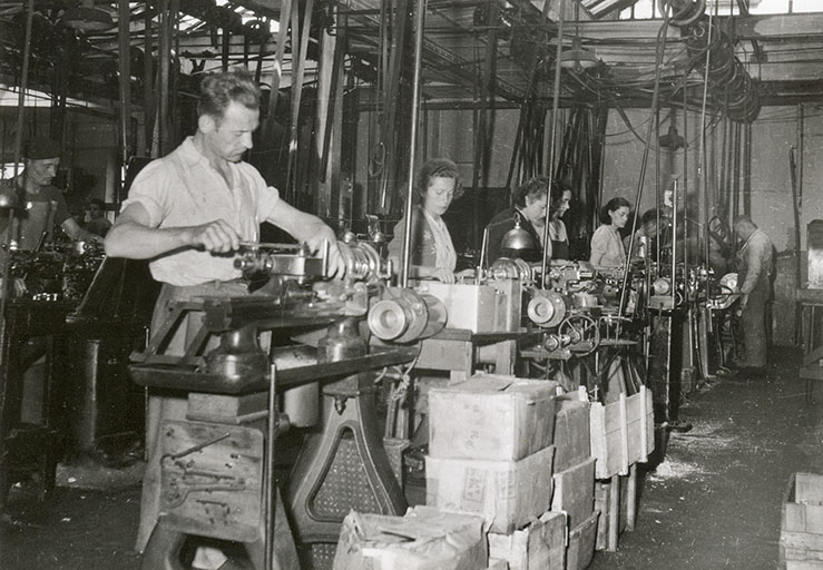 Atelier des tours de reprise, s.d. [3e quart 20e siècle]. © Région Bourgogne-Franche-Comté, Inventaire du patrimoine
