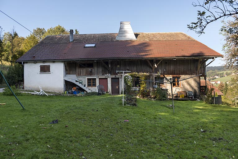 Façade latérale droite. © Région Bourgogne-Franche-Comté, Inventaire du patrimoine