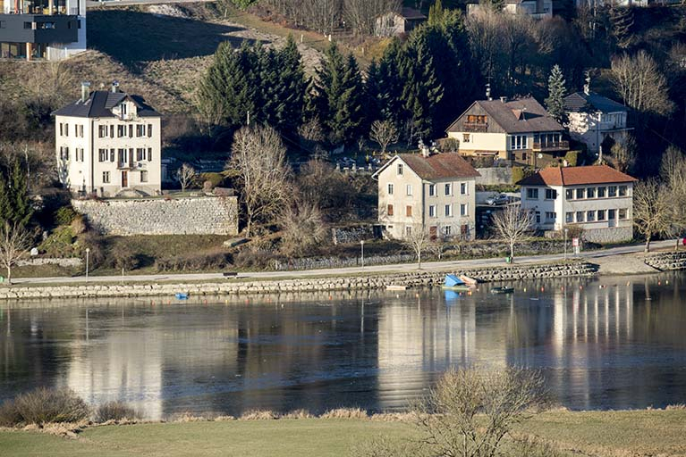 Vue d'ensemble, depuis le sud-est. © Région Bourgogne-Franche-Comté, Inventaire du patrimoine Vue d'ensemble, depuis le sud-est. © Région Bourgogne-Franche-Comté, Inventaire du patrimoine