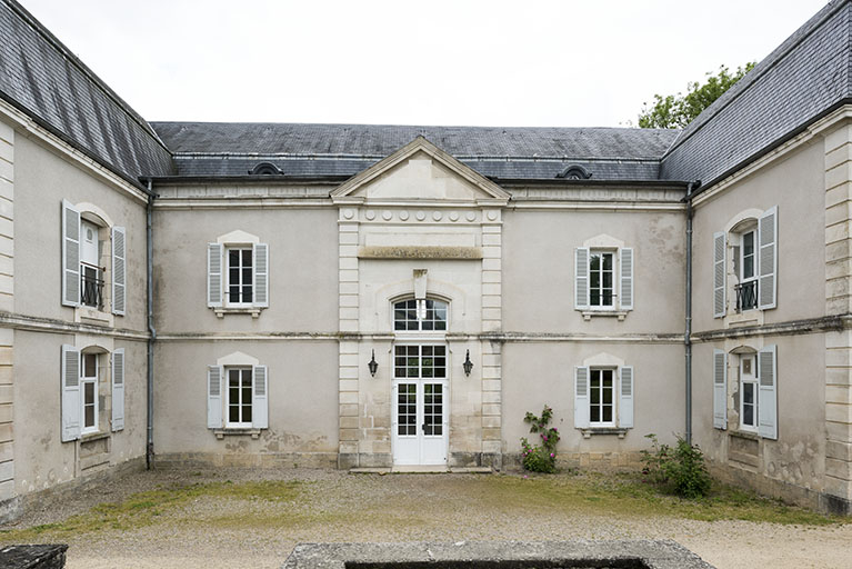Vue sur la travée centrale © Région Bourgogne-Franche-Comté, Inventaire du patrimoine Vue sur la travée centrale © Région Bourgogne-Franche-Comté, Inventaire du patrimoine