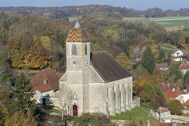 Vue générale depuis le château. © Région Bourgogne-Franche-Comté, Inventaire du patrimoine Vue générale depuis le château. © Région Bourgogne-Franche-Comté, Inventaire du patrimoine