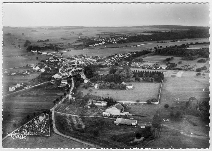 Vue panoramique aérienne du village de Baulay © Région Bourgogne-Franche-Comté, Inventaire du patrimoine