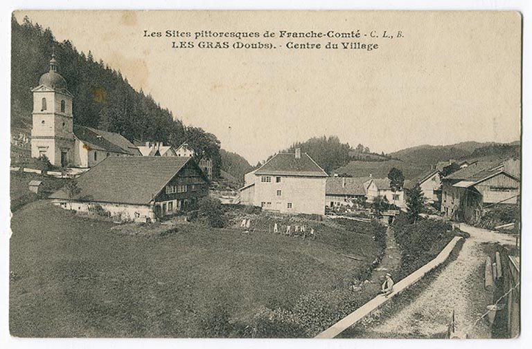 Les sites pittoresques de Franche-Comté. Les Gras (Doubs). - Centre du village, 1er quart 20e siècle. © Région Bourgogne-Franche-Comté, Inventaire du patrimoine Les sites pittoresques de Franche-Comté. Les Gras (Doubs). - Centre du village, 1er quart 20e siècle. © Région Bourgogne-Franche-Comté, Inventaire du patrimoine