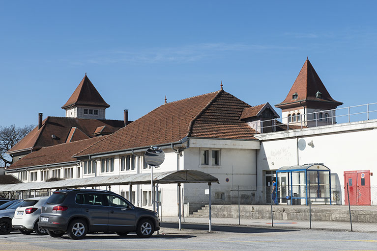 Vue d'ensemble depuis le nord-est. © Région Bourgogne-Franche-Comté, Inventaire du patrimoine Vue d'ensemble depuis le nord-est. © Région Bourgogne-Franche-Comté, Inventaire du patrimoine