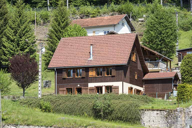Façades sud et est. © Région Bourgogne-Franche-Comté, Inventaire du patrimoine Façades sud et est. © Région Bourgogne-Franche-Comté, Inventaire du patrimoine