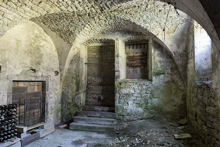 Chaudronnerie : cave voûtée. © Région Bourgogne-Franche-Comté, Inventaire du patrimoine Chaudronnerie : cave voûtée. © Région Bourgogne-Franche-Comté, Inventaire du patrimoine