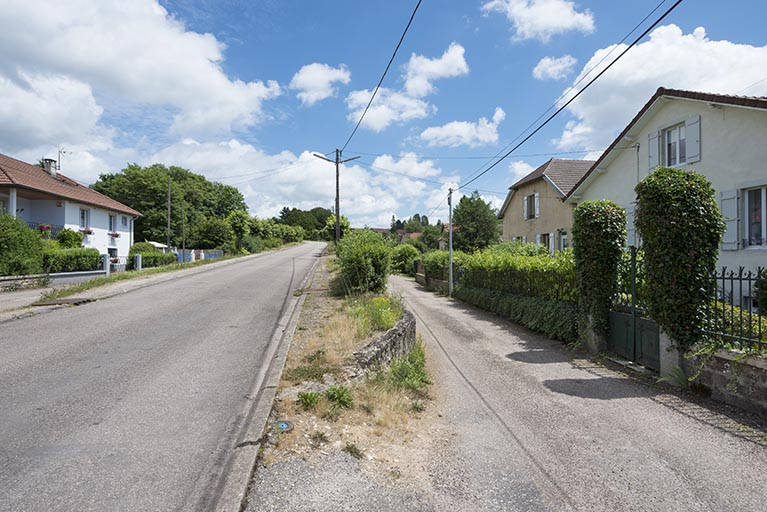L'avenue de la Gare. © Région Bourgogne-Franche-Comté, Inventaire du patrimoine