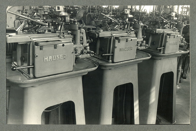 Machines de la société Hauser, années 1960. © Région Bourgogne-Franche-Comté, Inventaire du patrimoine Machines de la société Hauser, années 1960. © Région Bourgogne-Franche-Comté, Inventaire du patrimoine