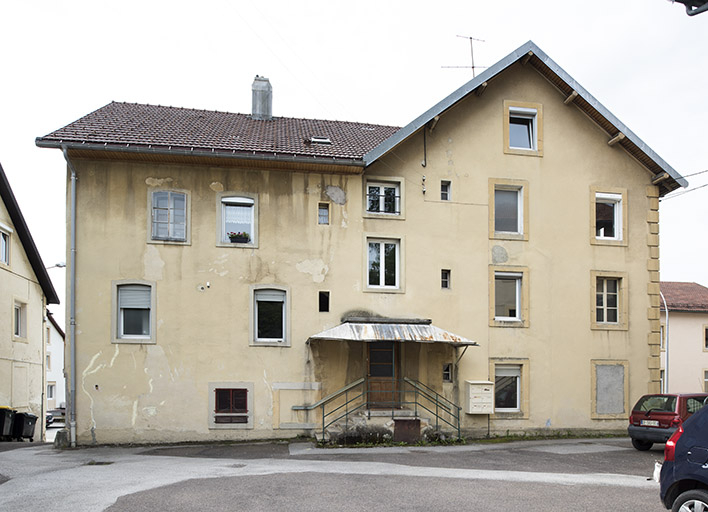 Bâtiment sur rue : façade postérieure. © Région Bourgogne-Franche-Comté, Inventaire du patrimoine