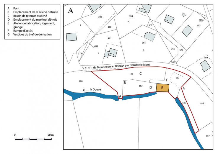 Plan-masse et de situation. Extrait du plan cadastral, 2017, section D, 1/2 500 agrandi à 1/1 000. © Région Bourgogne-Franche-Comté, Inventaire du patrimoine