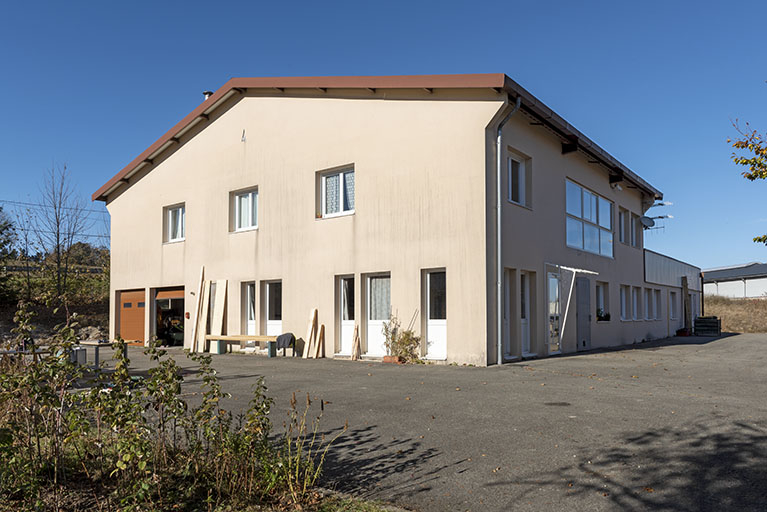 Façades antérieure et latérale gauche. © Région Bourgogne-Franche-Comté, Inventaire du patrimoine