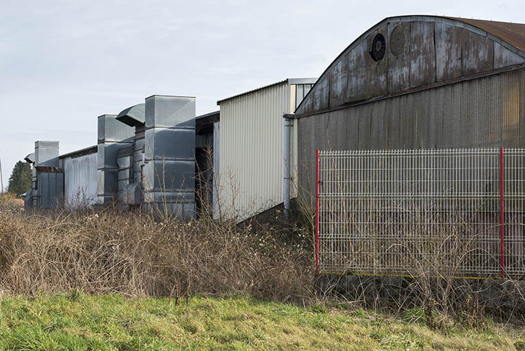 Les ateliers de fabrication des panneaux et charpente. © Région Bourgogne-Franche-Comté, Inventaire du patrimoine
