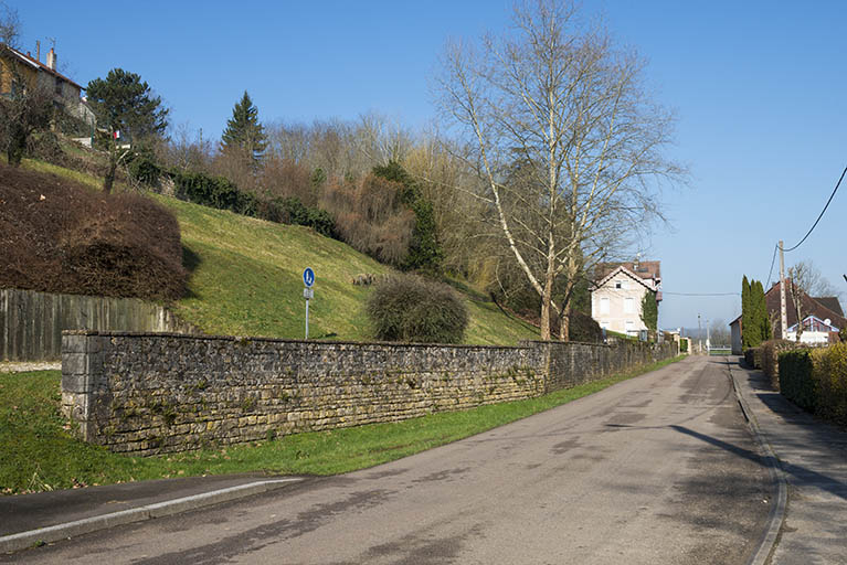 Rue du Moulin rouge. © Région Bourgogne-Franche-Comté, Inventaire du patrimoine