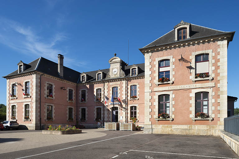maison commune © Région Bourgogne-Franche-Comté, Inventaire du patrimoine maison commune © Région Bourgogne-Franche-Comté, Inventaire du patrimoine