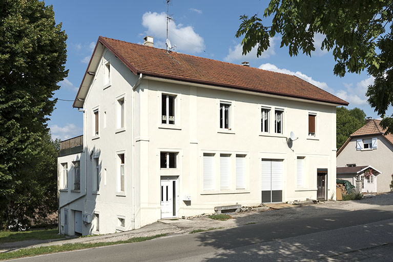 Façades antérieure et latérale gauche. © Région Bourgogne-Franche-Comté, Inventaire du patrimoine