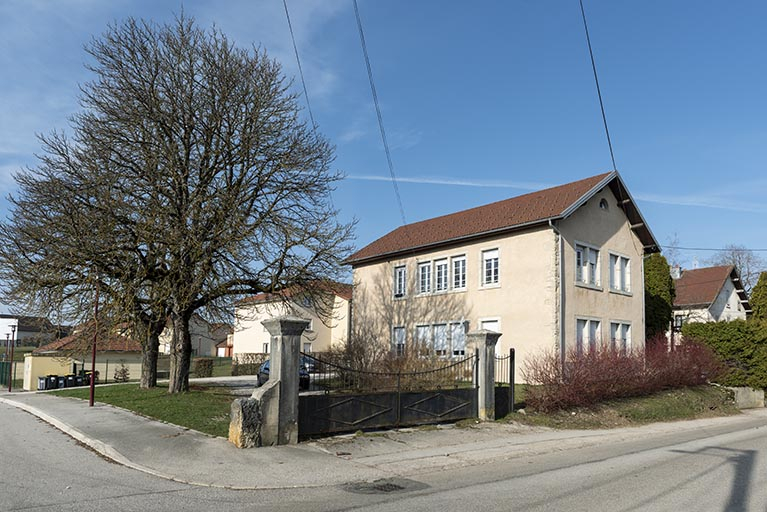 Vue d'ensemble, depuis l'est. © Région Bourgogne-Franche-Comté, Inventaire du patrimoine