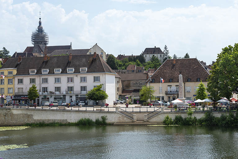 Le quai Saint-Esprit. © Région Bourgogne-Franche-Comté, Inventaire du patrimoine