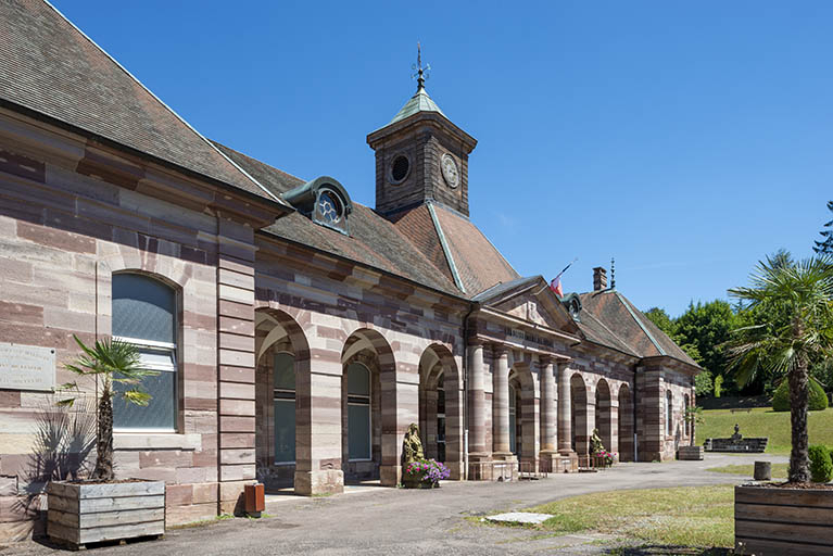 établissement thermal © Région Bourgogne-Franche-Comté, Inventaire du patrimoine établissement thermal © Région Bourgogne-Franche-Comté, Inventaire du patrimoine
