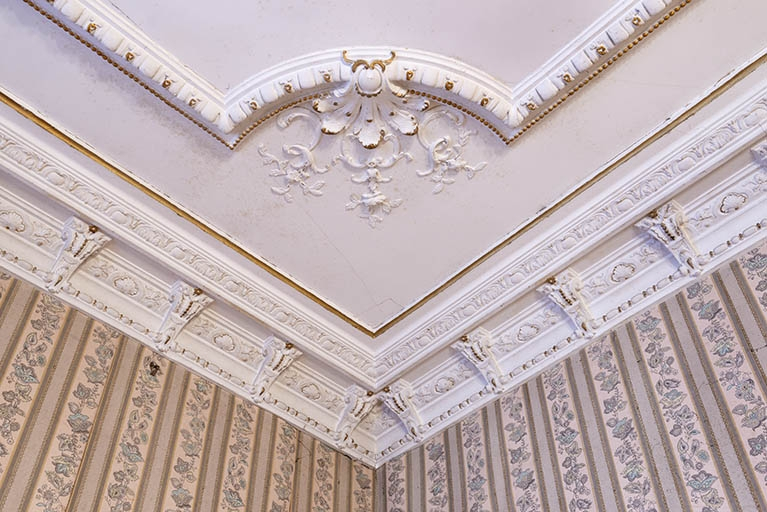 décor d'architecture © Région Bourgogne-Franche-Comté, Inventaire du patrimoine  décor d'architecture © Région Bourgogne-Franche-Comté, Inventaire du patrimoine