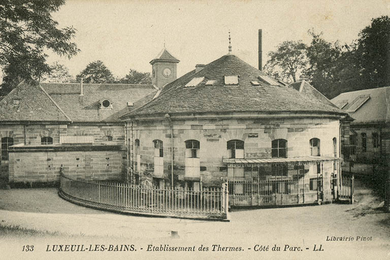 établissement thermal © Région Bourgogne-Franche-Comté, Inventaire du patrimoine établissement thermal © Région Bourgogne-Franche-Comté, Inventaire du patrimoine
