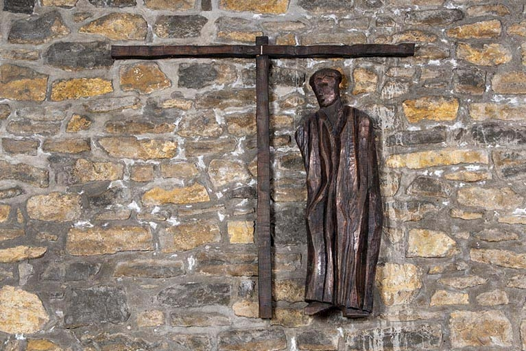 chemin de croix © Région Bourgogne-Franche-Comté, Inventaire du patrimoine  chemin de croix © Région Bourgogne-Franche-Comté, Inventaire du patrimoine