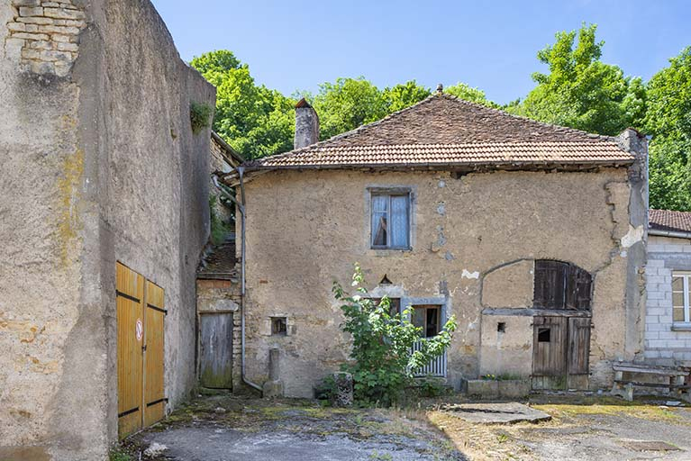 ferme © Région Bourgogne-Franche-Comté, Inventaire du patrimoine  ferme © Région Bourgogne-Franche-Comté, Inventaire du patrimoine