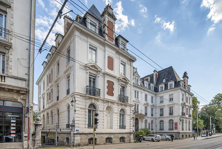 hôtel de voyageurs © Région Bourgogne-Franche-Comté, Inventaire du patrimoine  hôtel de voyageurs © Région Bourgogne-Franche-Comté, Inventaire du patrimoine