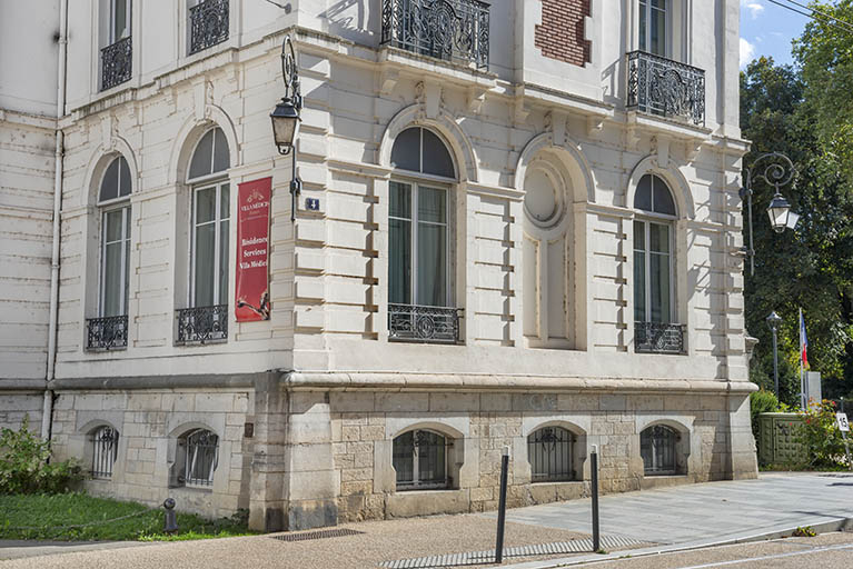 hôtel de voyageurs © Région Bourgogne-Franche-Comté, Inventaire du patrimoine  hôtel de voyageurs © Région Bourgogne-Franche-Comté, Inventaire du patrimoine