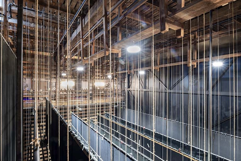 théâtre © Région Bourgogne-Franche-Comté, Inventaire du patrimoine  théâtre © Région Bourgogne-Franche-Comté, Inventaire du patrimoine