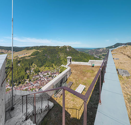fort réduit © Région Bourgogne-Franche-Comté, Inventaire du patrimoine  fort réduit © Région Bourgogne-Franche-Comté, Inventaire du patrimoine