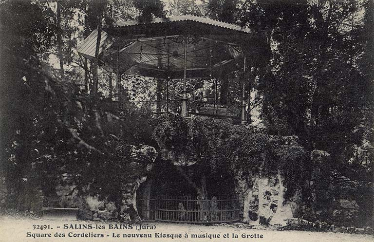 kiosque © Région Bourgogne-Franche-Comté, Inventaire du patrimoine  kiosque © Région Bourgogne-Franche-Comté, Inventaire du patrimoine
