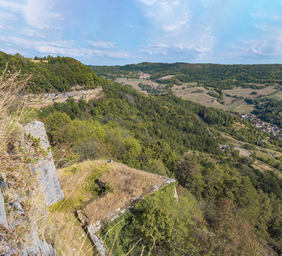 fort © Région Bourgogne-Franche-Comté, Inventaire du patrimoine  fort © Région Bourgogne-Franche-Comté, Inventaire du patrimoine
