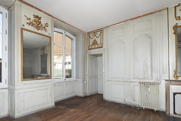 hôtel décor intérieur salon de réception © Région Bourgogne-Franche-Comté, Inventaire du patrimoine  hôtel décor intérieur salon de réception © Région Bourgogne-Franche-Comté, Inventaire du patrimoine