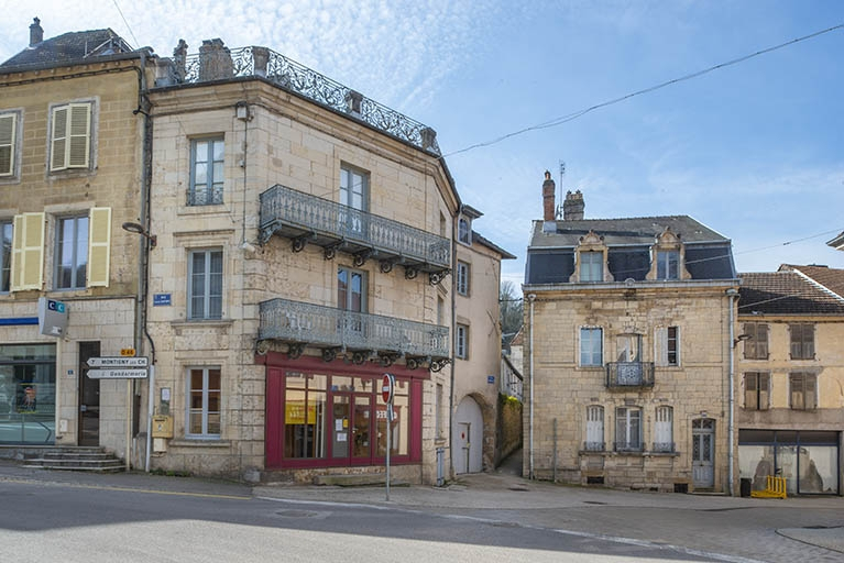 maison immeuble rue © Région Bourgogne-Franche-Comté, Inventaire du patrimoine  maison immeuble rue © Région Bourgogne-Franche-Comté, Inventaire du patrimoine