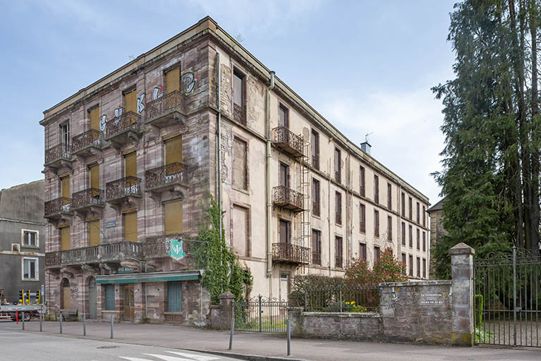 hôtel de voyageurs © Région Bourgogne-Franche-Comté, Inventaire du patrimoine  hôtel de voyageurs © Région Bourgogne-Franche-Comté, Inventaire du patrimoine