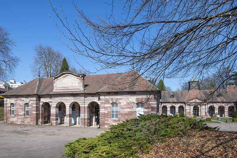 établissement thermal © Région Bourgogne-Franche-Comté, Inventaire du patrimoine  établissement thermal © Région Bourgogne-Franche-Comté, Inventaire du patrimoine