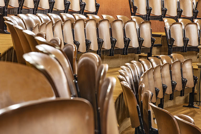 salle de spectacle © Région Bourgogne-Franche-Comté, Inventaire du patrimoine  salle de spectacle © Région Bourgogne-Franche-Comté, Inventaire du patrimoine