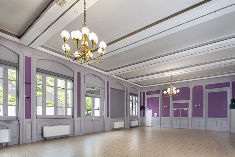 salle de spectacle © Région Bourgogne-Franche-Comté, Inventaire du patrimoine  salle de spectacle © Région Bourgogne-Franche-Comté, Inventaire du patrimoine
