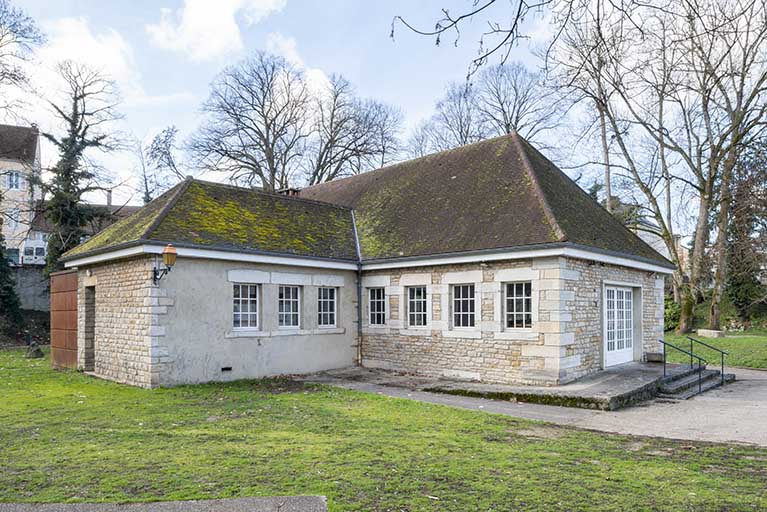 établissement thermal © Région Bourgogne-Franche-Comté, Inventaire du patrimoine  établissement thermal © Région Bourgogne-Franche-Comté, Inventaire du patrimoine